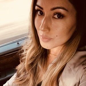 Meet your Posher, Sandra